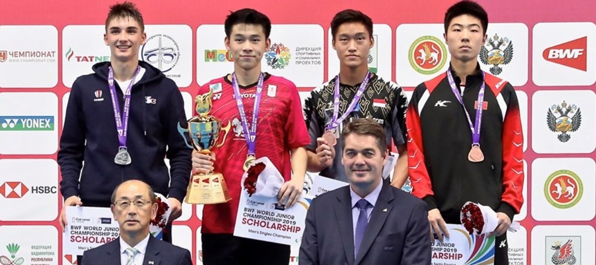 "วิว"คว้าแชมป์เยาวชนโลกสมัยที่3 ..สาวญี่ปุ่นพลิกคว้าหญิงเดี่ยว