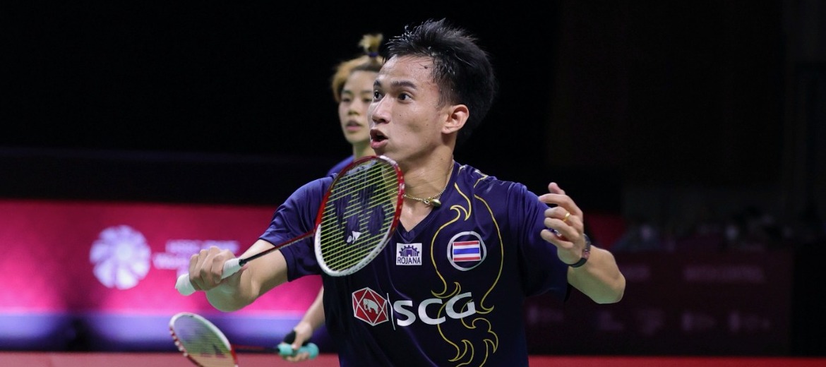 เชียร์”บาส-ปอป้อ”สร้างประวัติศาสตร์คว้าแชมป์ World Tour Final 